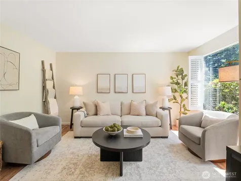 4170 244th Place SE Sammamish WA 98029