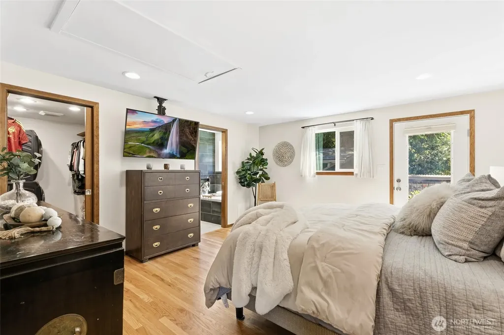 2007 NE 137th Street Seattle WA 98125