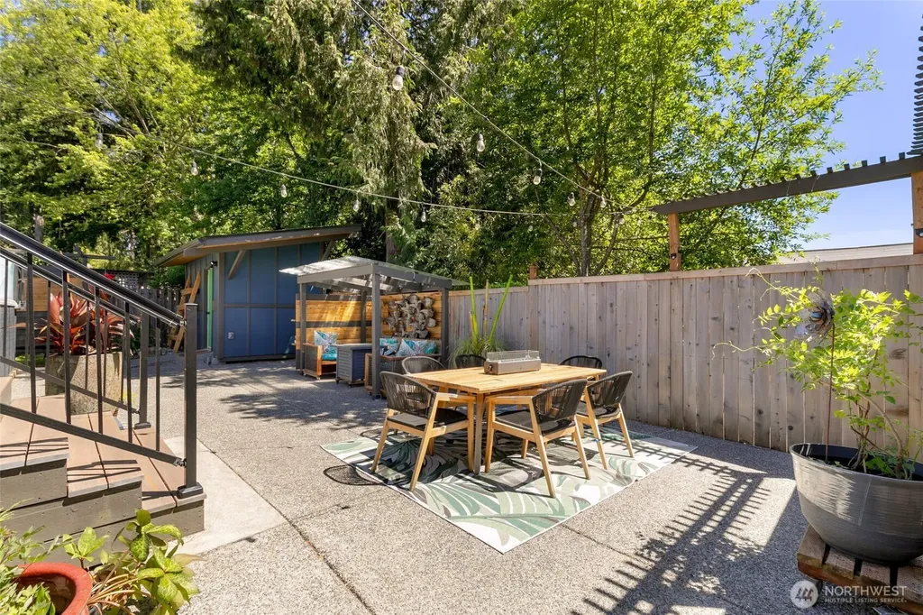 2007 NE 137th Street Seattle WA 98125