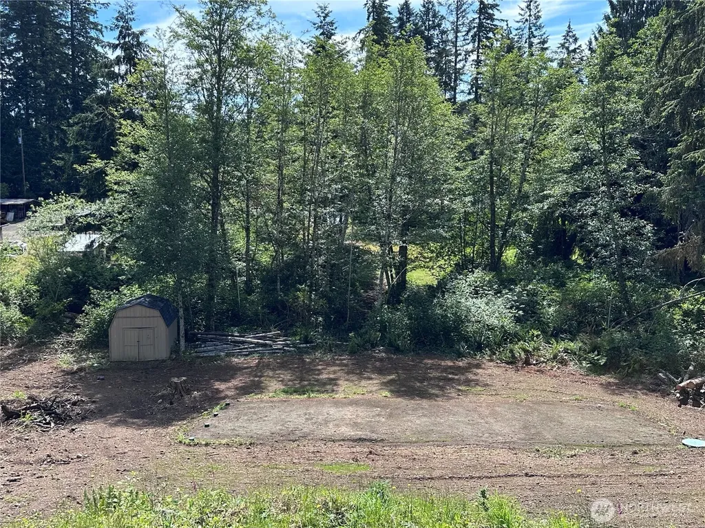 1561 E Trails End Drive Belfair WA 98528