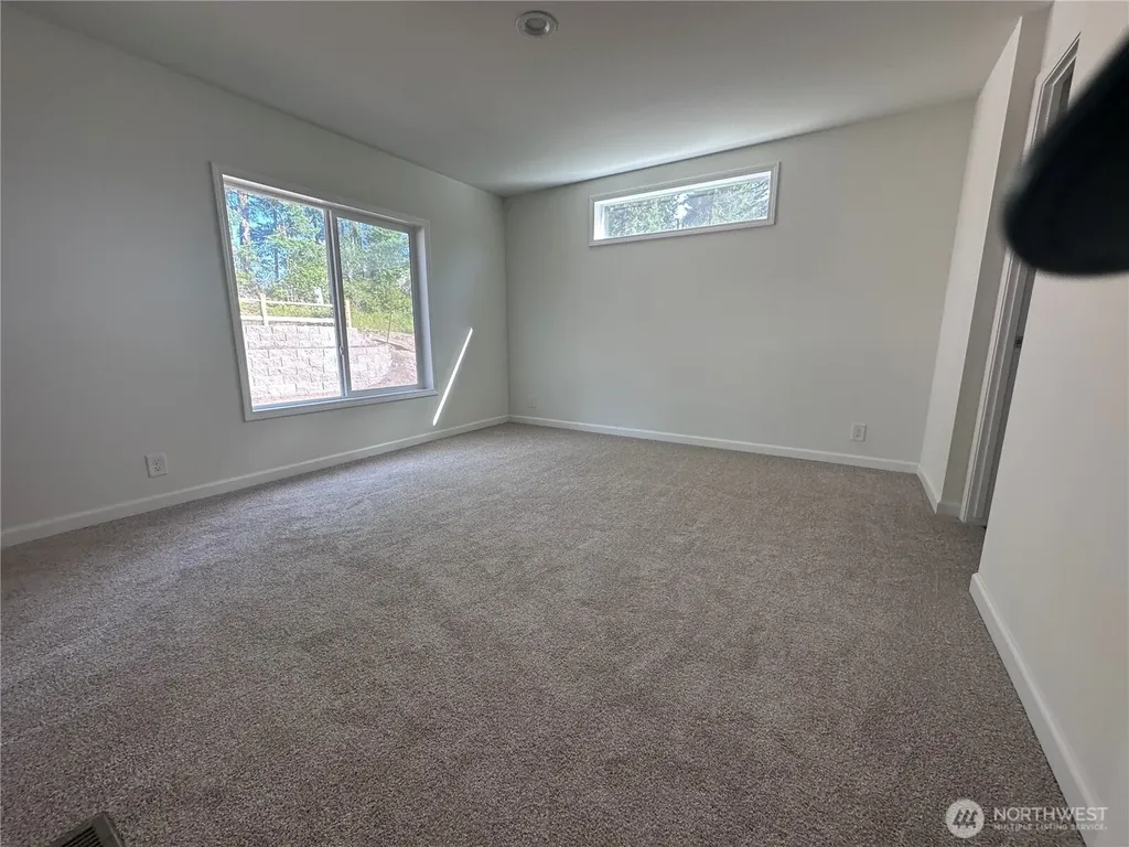 1561 E Trails End Drive Belfair WA 98528