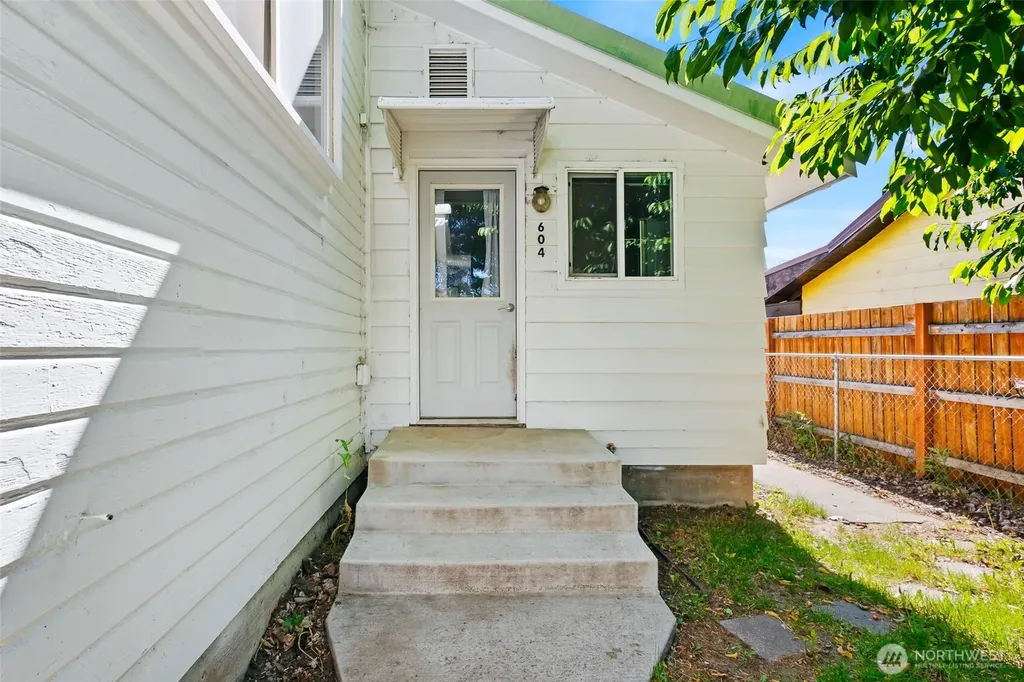 604 N Pacific Street Ellensburg WA 98926