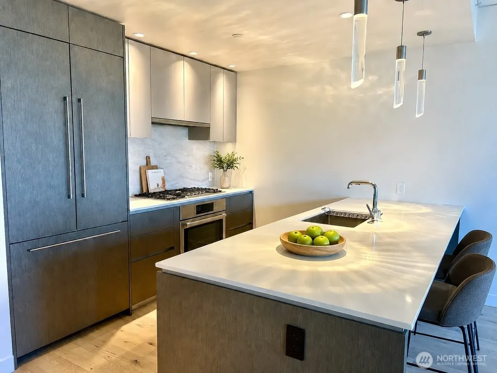 2510 6th Avenue Seattle WA 98121