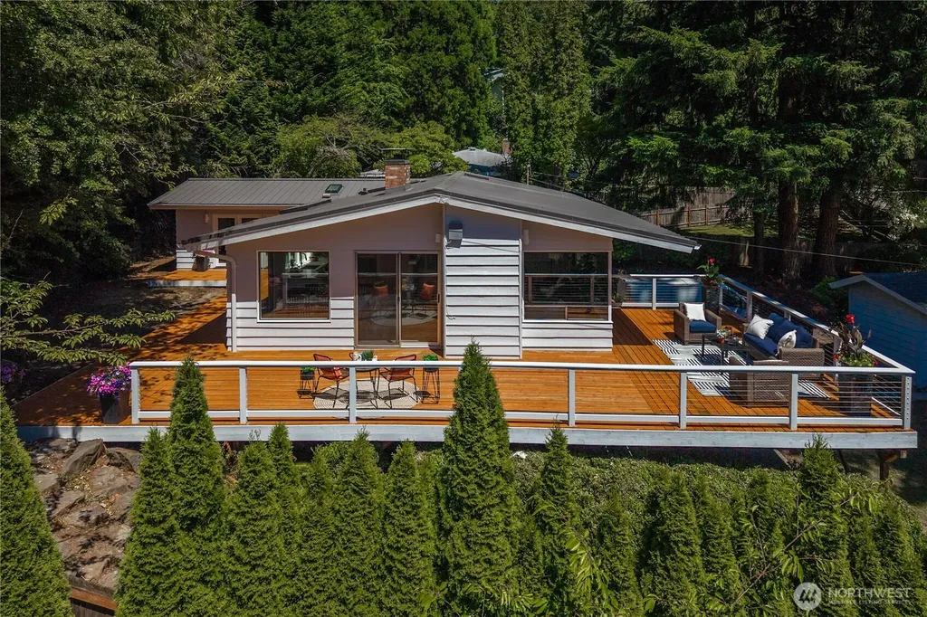 6620 NE 129th Street Kirkland WA 98034