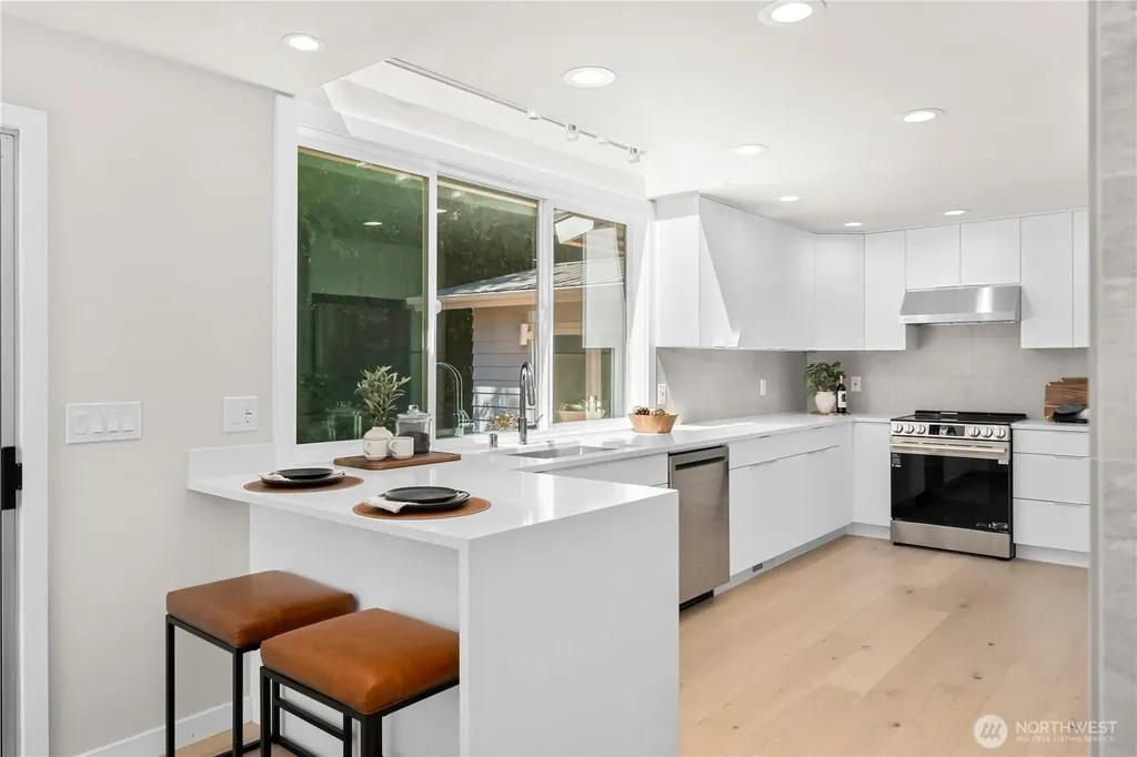 6620 NE 129th Street Kirkland WA 98034