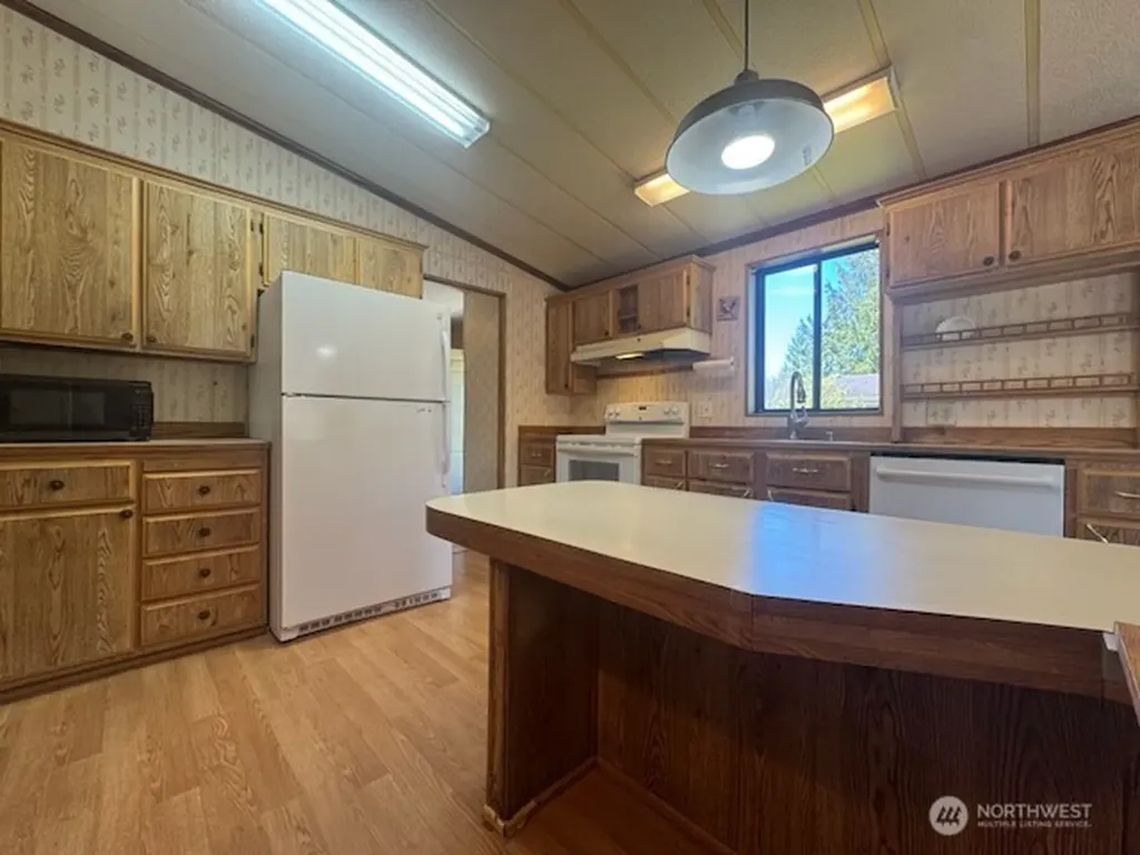 90 Baywood Village Road Sequim WA 98382
