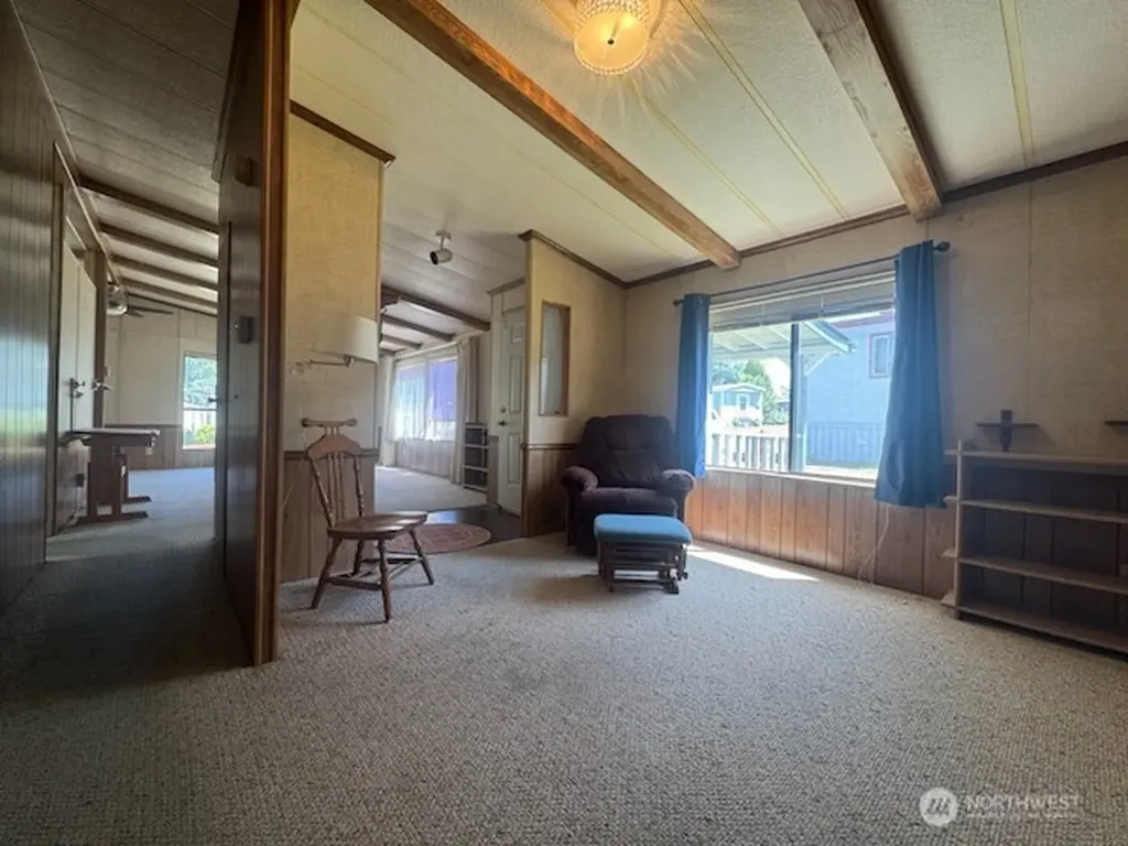 90 Baywood Village Road Sequim WA 98382