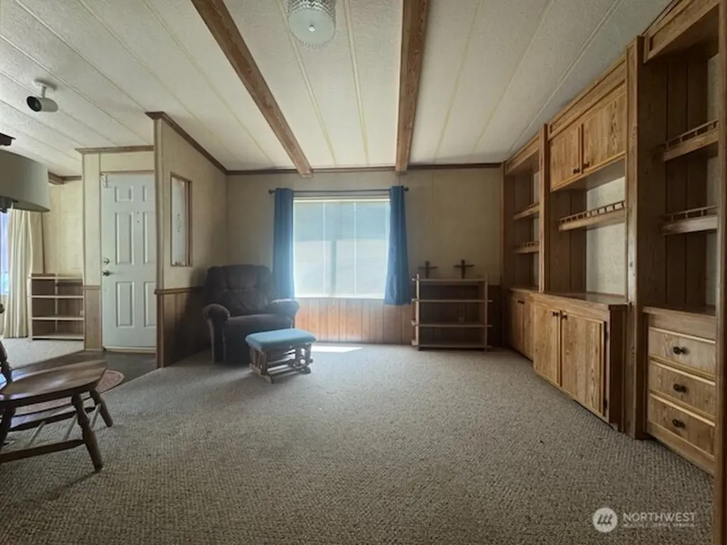 90 Baywood Village Road Sequim WA 98382