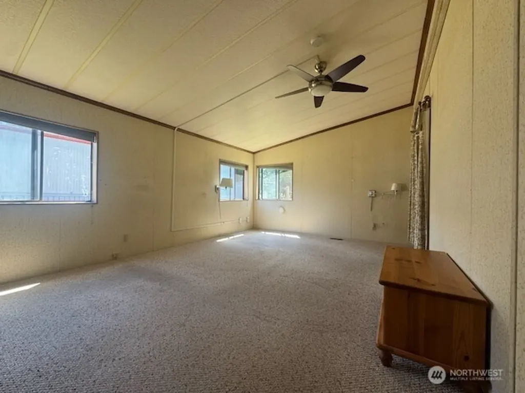90 Baywood Village Road Sequim WA 98382