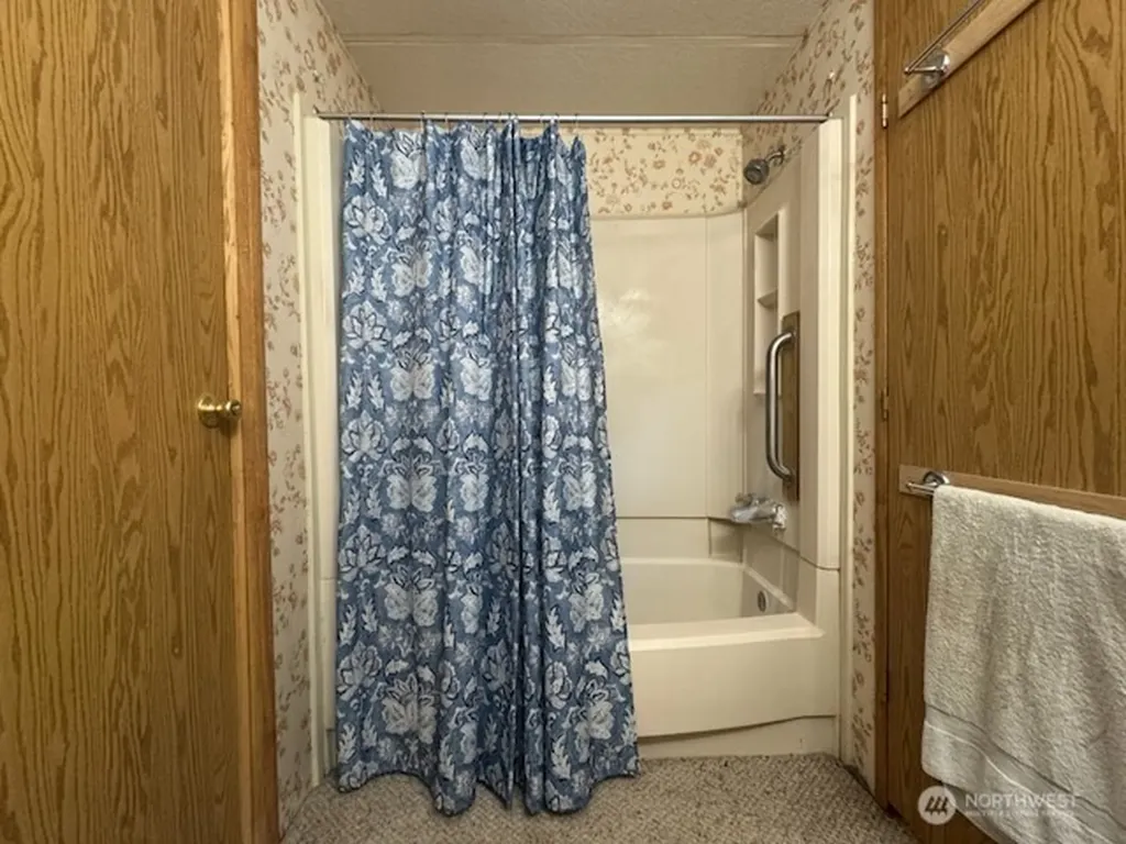 90 Baywood Village Road Sequim WA 98382