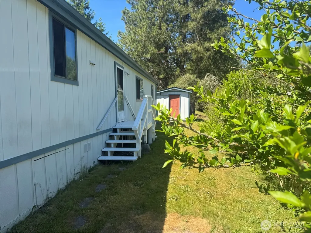 90 Baywood Village Road Sequim WA 98382