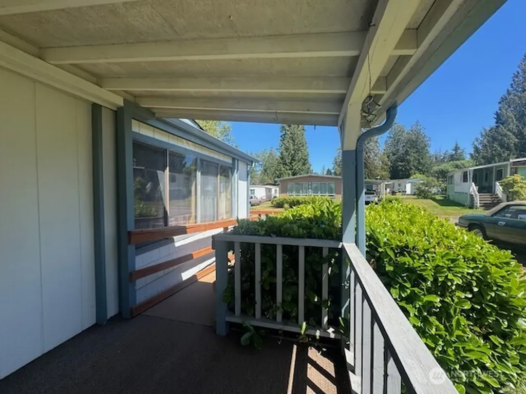 90 Baywood Village Road Sequim WA 98382