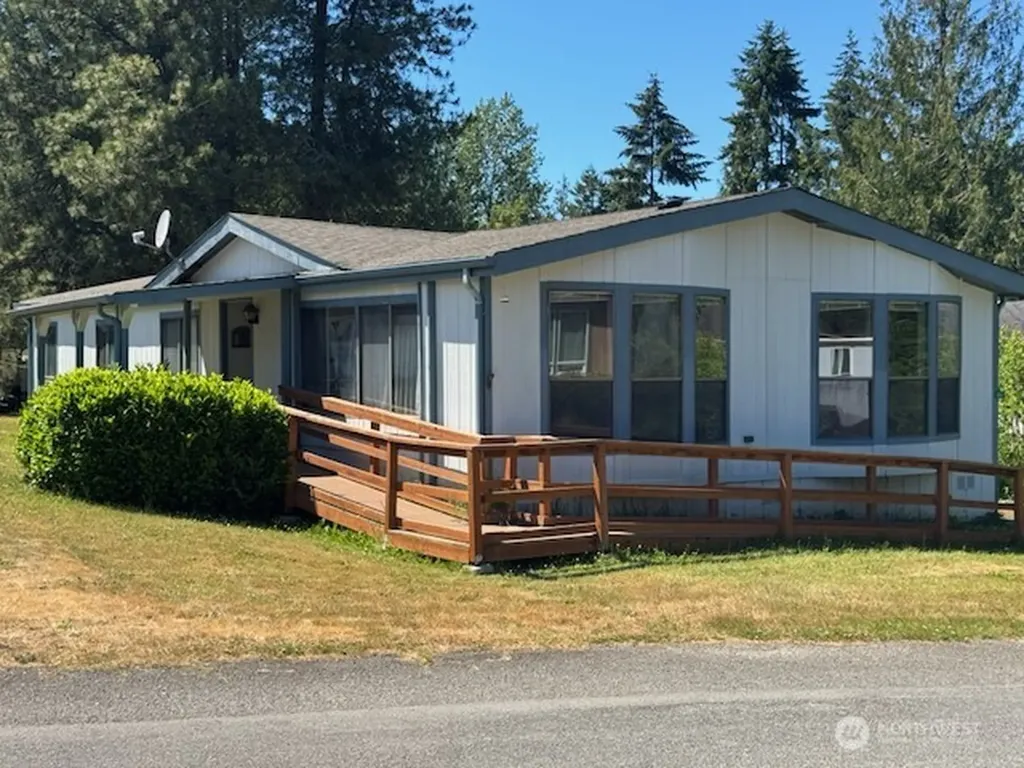 90 Baywood Village Road Sequim WA 98382