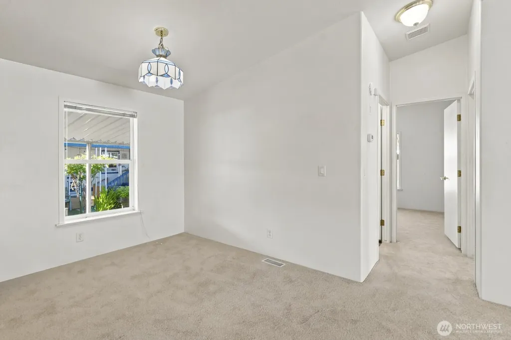 2302 R Street SE Auburn WA 98002