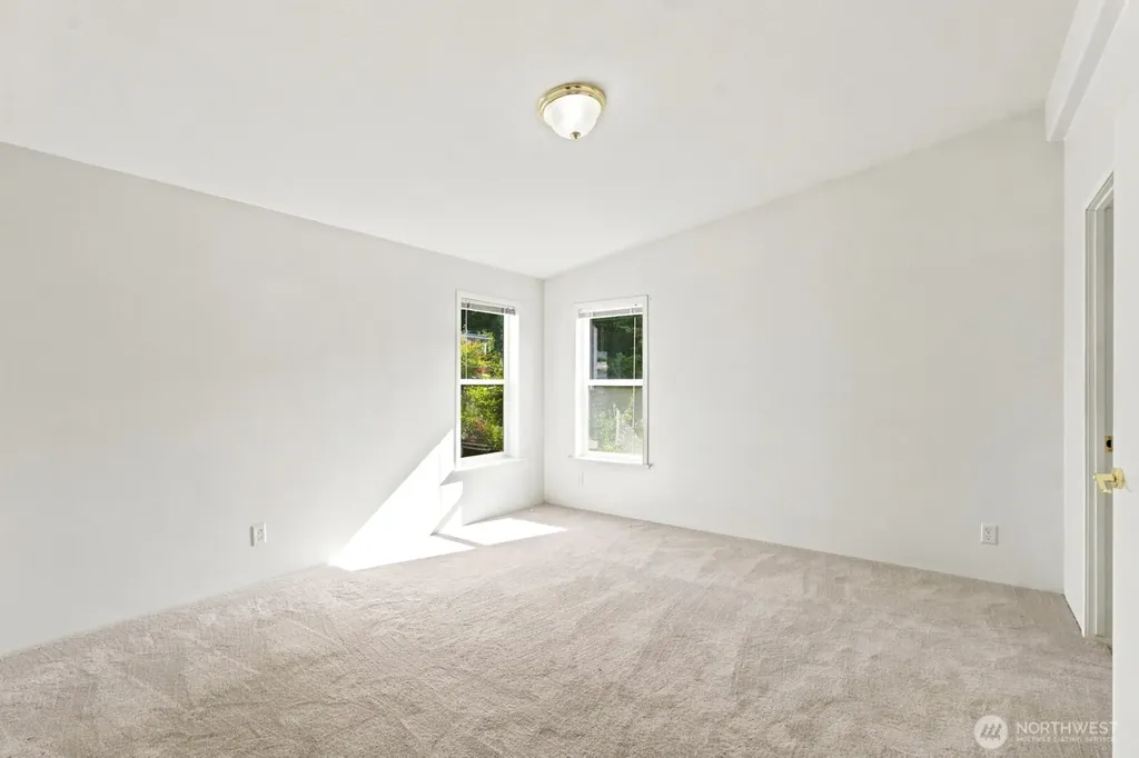 2302 R Street SE Auburn WA 98002