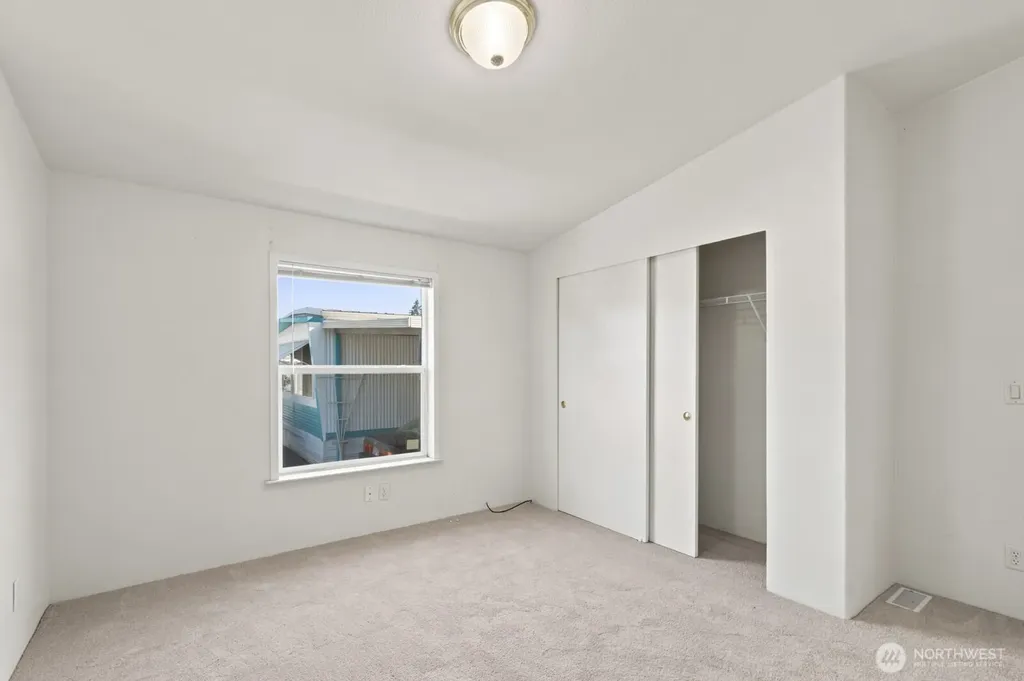 2302 R Street SE Auburn WA 98002