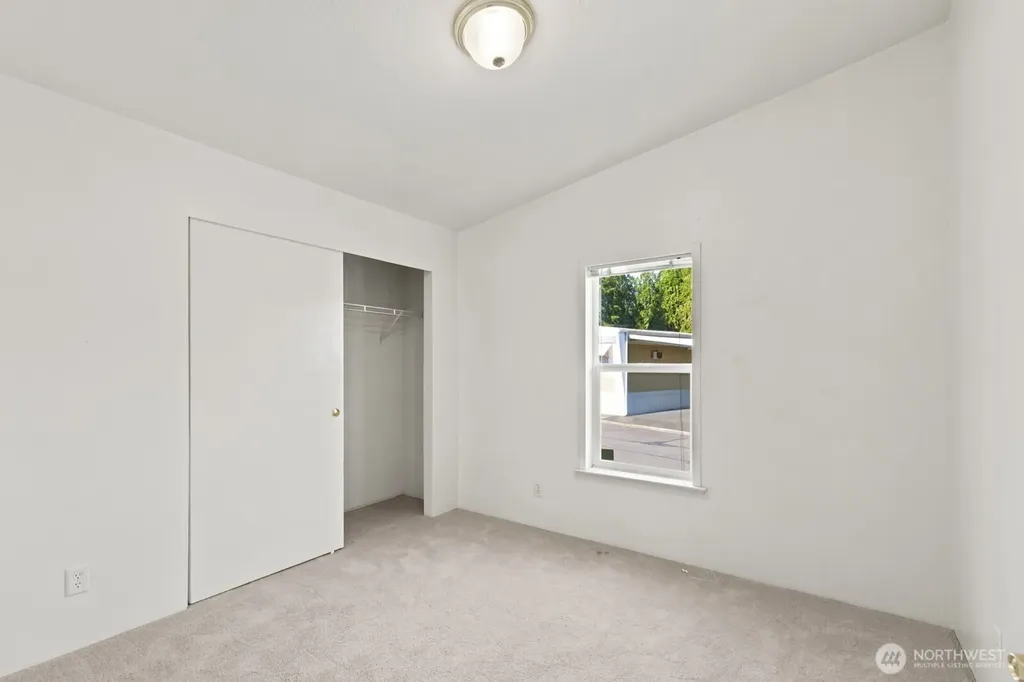 2302 R Street SE Auburn WA 98002