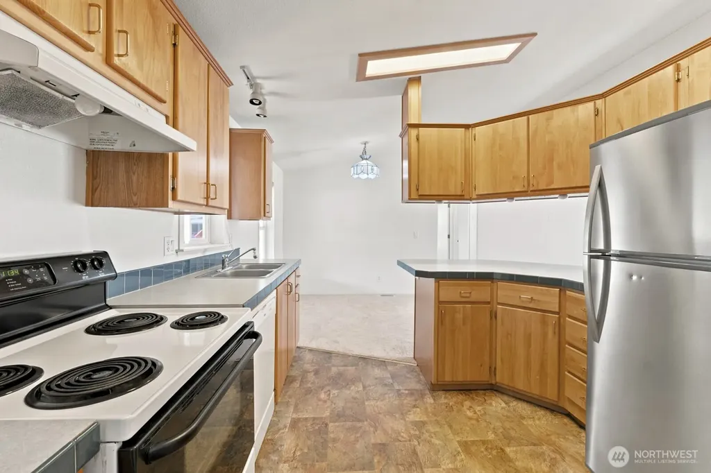 2302 R Street SE Auburn WA 98002