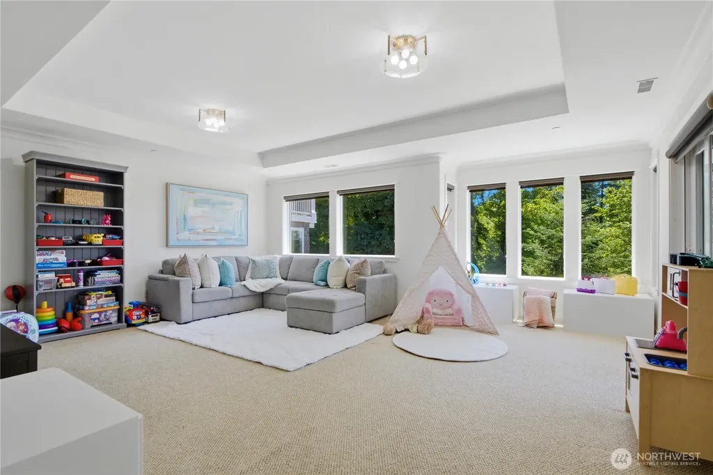 11022 SE 61st Place Bellevue WA 98006