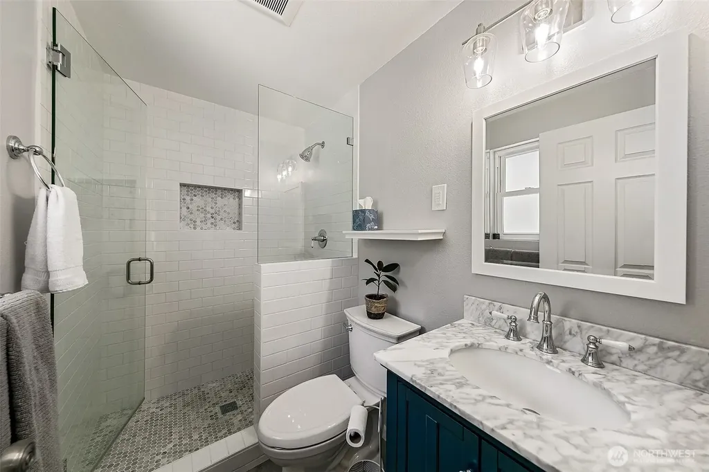10704 126th Avenue NE Kirkland WA 98033