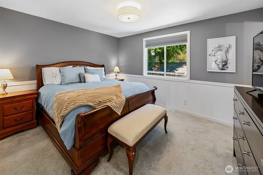 10704 126th Avenue NE Kirkland WA 98033