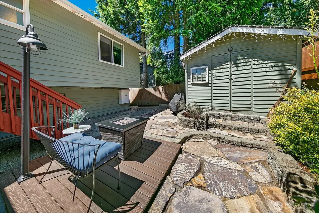 10704 126th Avenue NE Kirkland WA 98033