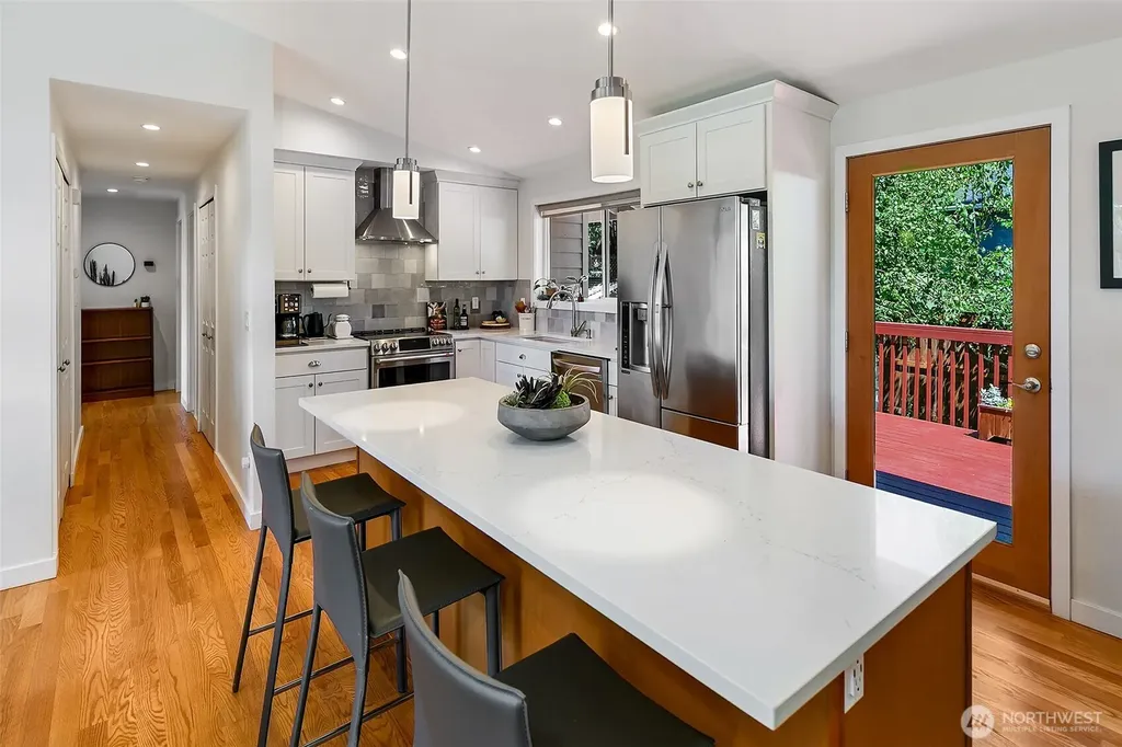 10704 126th Avenue NE Kirkland WA 98033