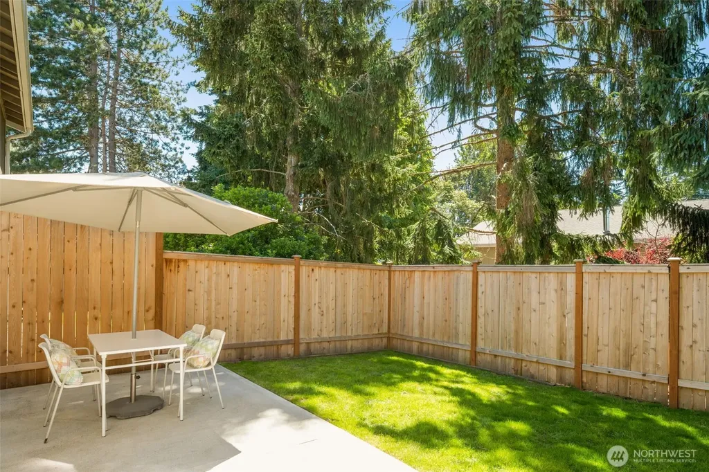 24809 145th Lane SE Kent WA 98042