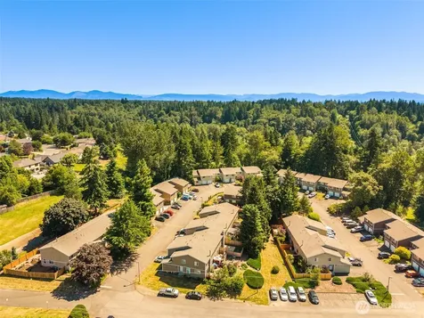 24809 145th Lane SE Kent WA 98042