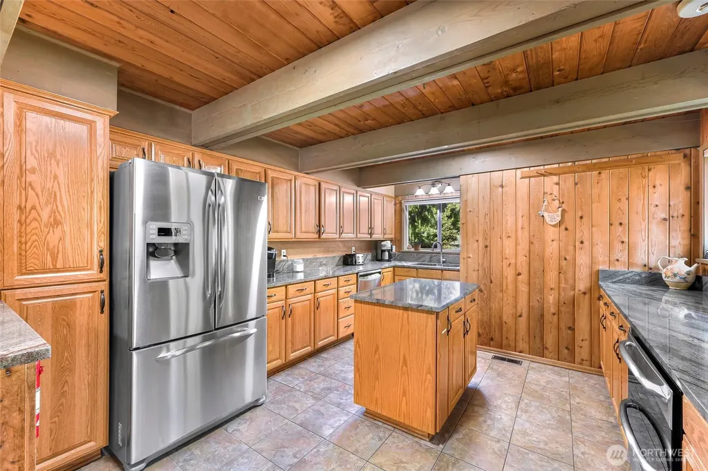 1418 E Blackburn Road Mount Vernon WA 98274