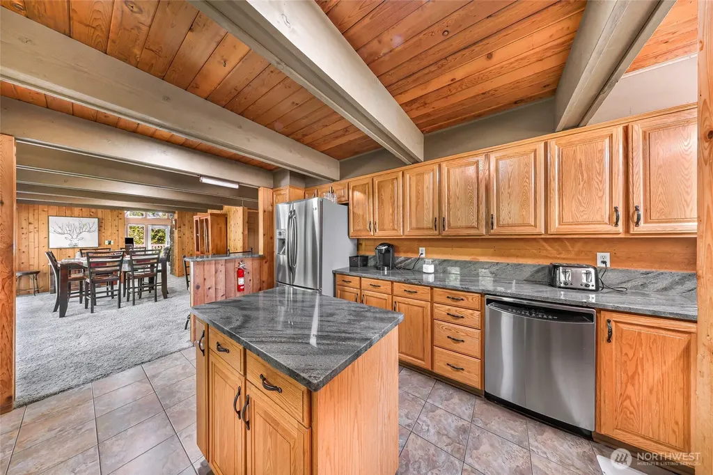 1418 E Blackburn Road Mount Vernon WA 98274