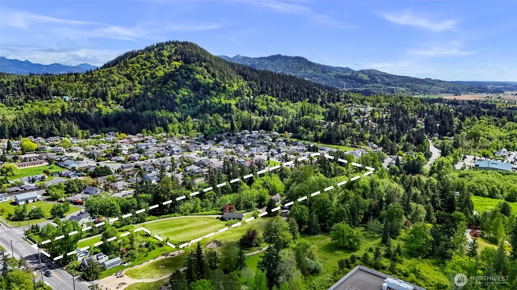 1418 E Blackburn Road Mount Vernon WA 98274
