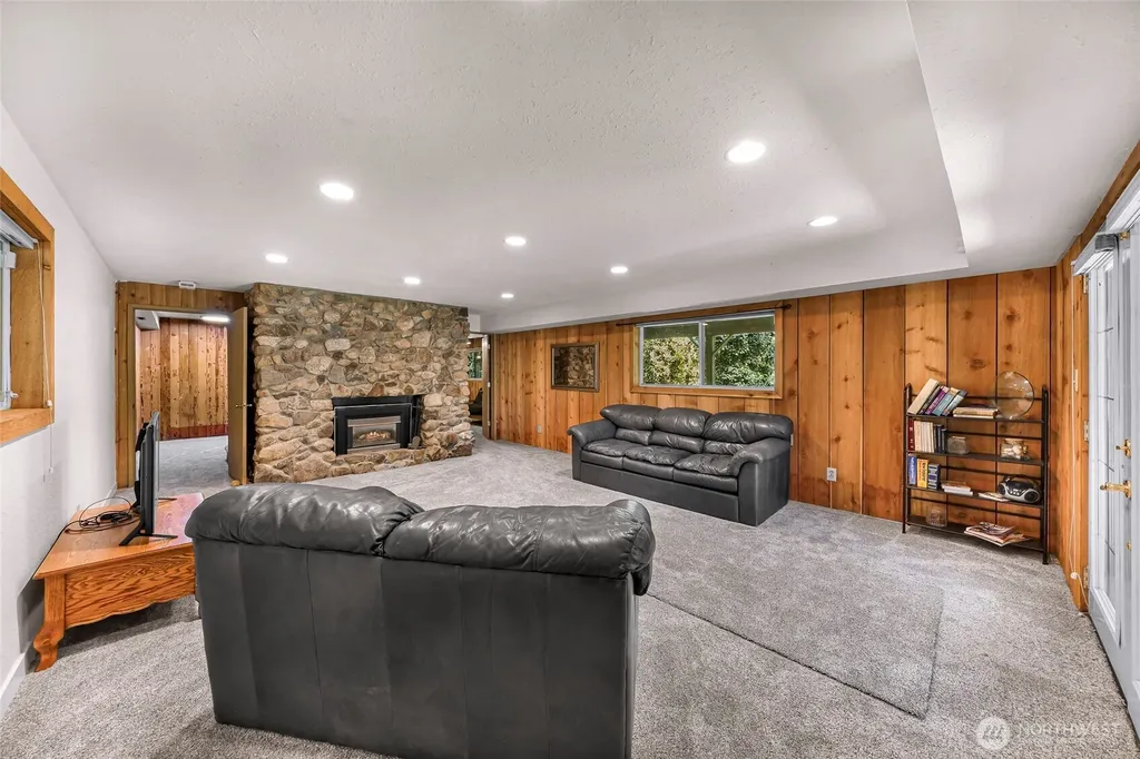 1418 E Blackburn Road Mount Vernon WA 98274