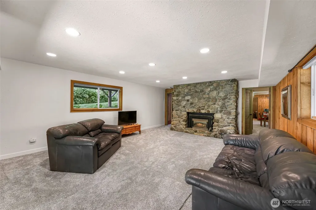 1418 E Blackburn Road Mount Vernon WA 98274