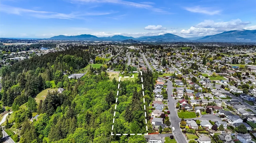 1418 E Blackburn Road Mount Vernon WA 98274