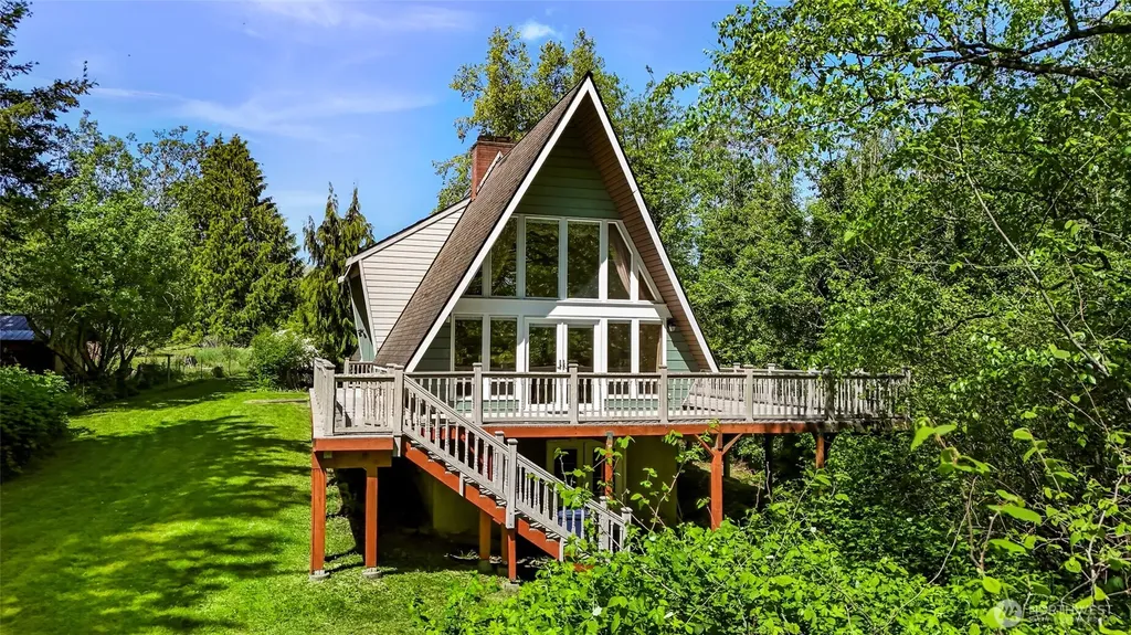 1418 E Blackburn Road Mount Vernon WA 98274