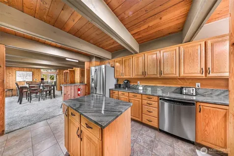 1418 E Blackburn Road Mount Vernon WA 98274