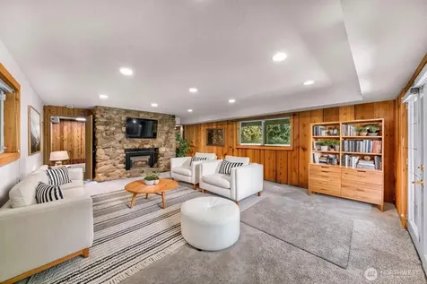 1418 E Blackburn Road Mount Vernon WA 98274