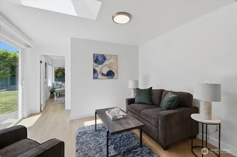 11515 26th Avenue SW Seattle WA 98146