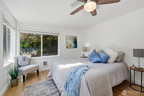 11515 26th Avenue SW Seattle WA 98146