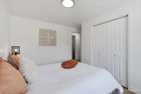 11515 26th Avenue SW Seattle WA 98146