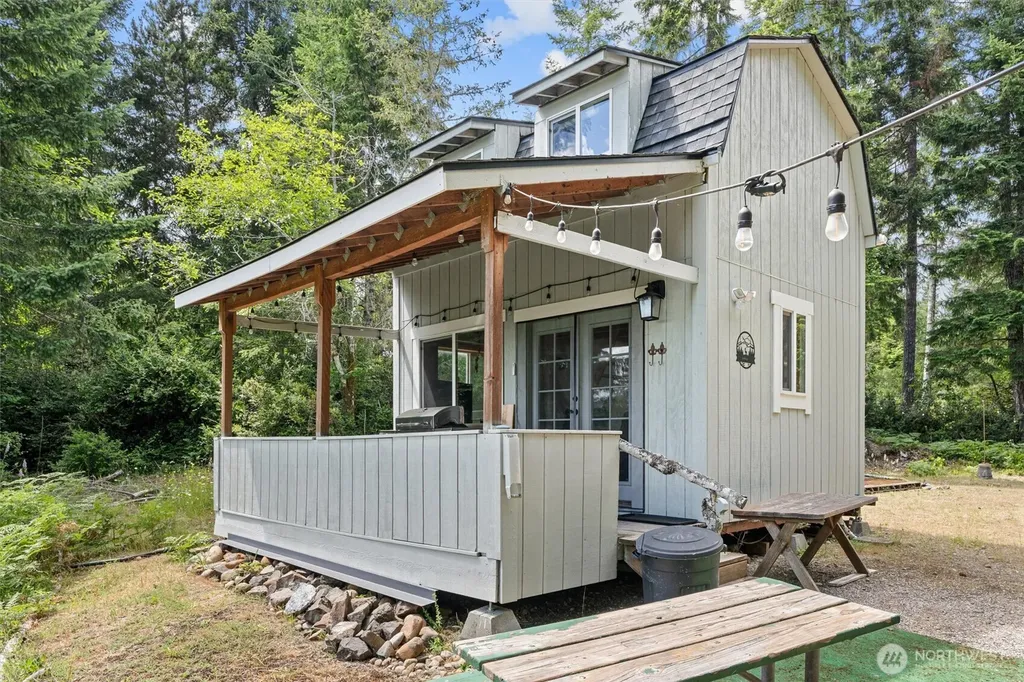 1090 NE Patton Tahuya WA 98588