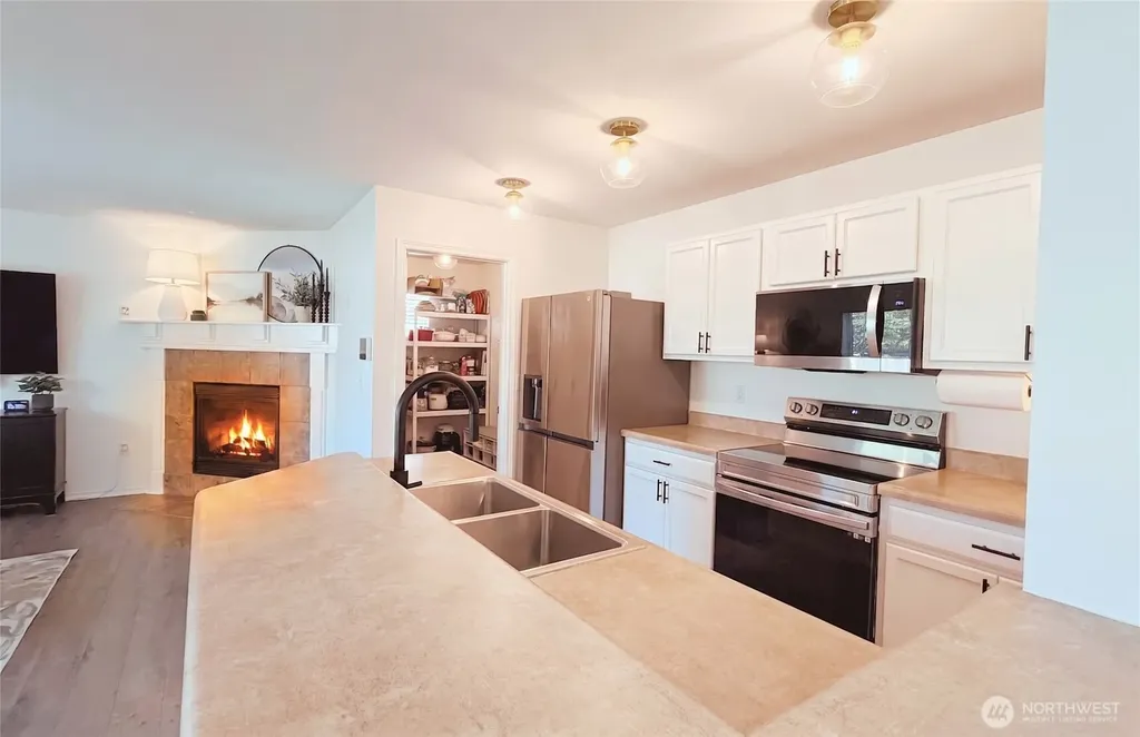 4650 Nooksack Loop Mount Vernon WA 98273