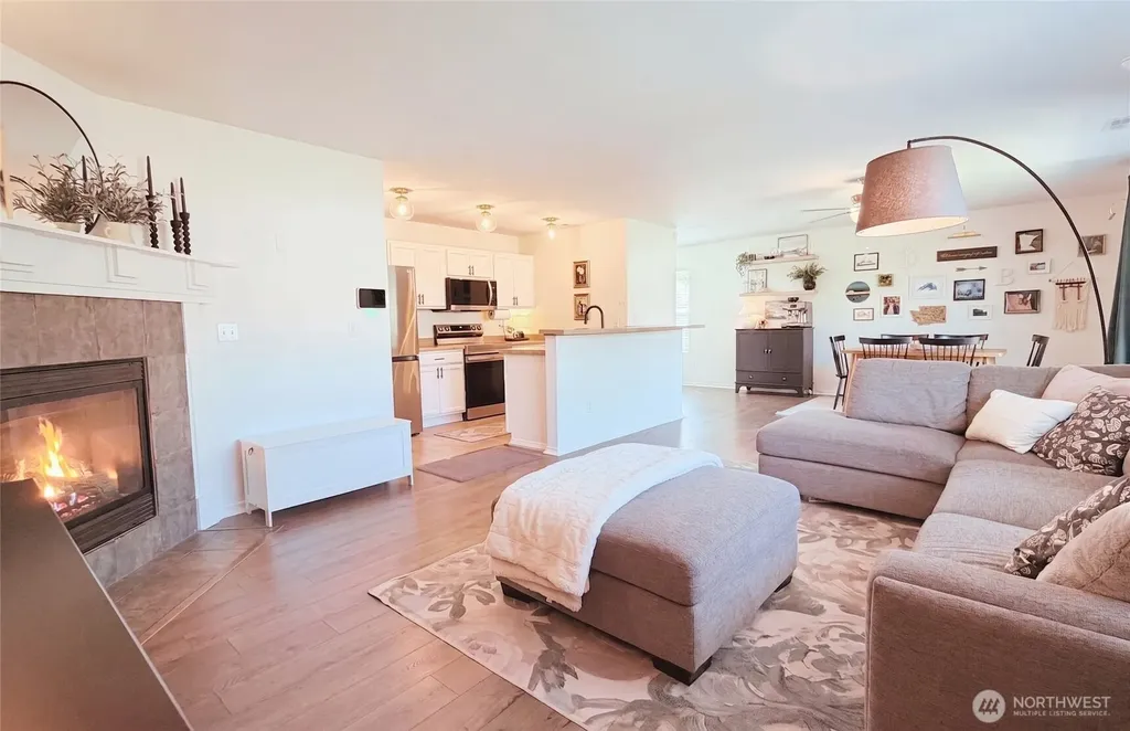 4650 Nooksack Loop Mount Vernon WA 98273