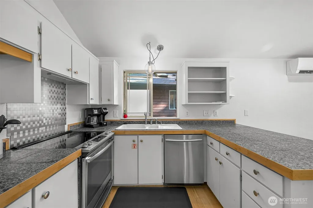 1 Sugarpine Place Bellingham WA 98229