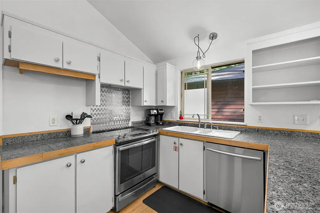 1 Sugarpine Place Bellingham WA 98229