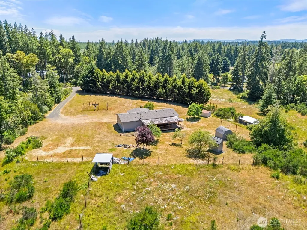 1491 E Spencer Lake Road Shelton WA 98584