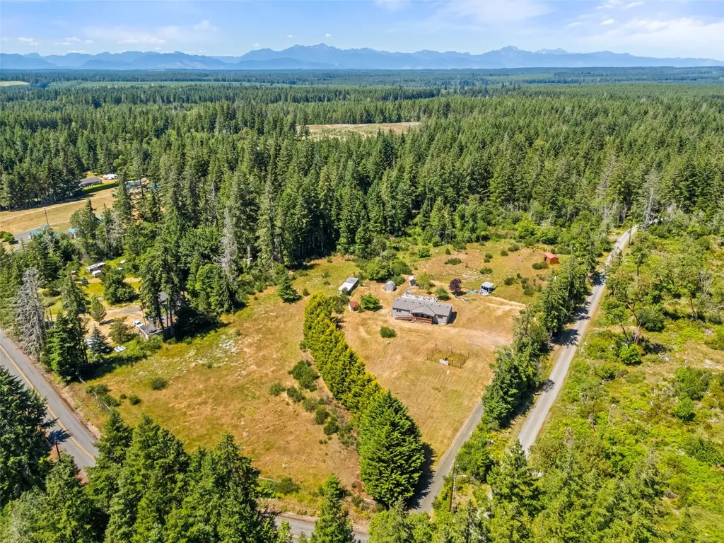 1491 E Spencer Lake Road Shelton WA 98584