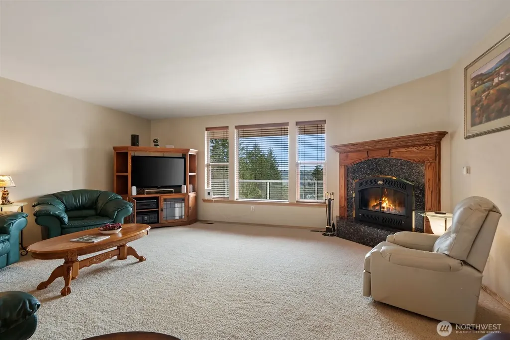 341 E Rainier Court Allyn WA 98524
