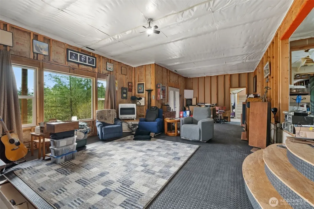 341 E Rainier Court Allyn WA 98524